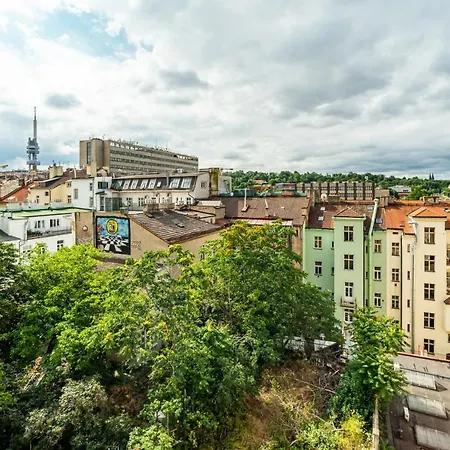Central, Spacious, Modern 5 Bedrm Duplex W/balcony * Praga