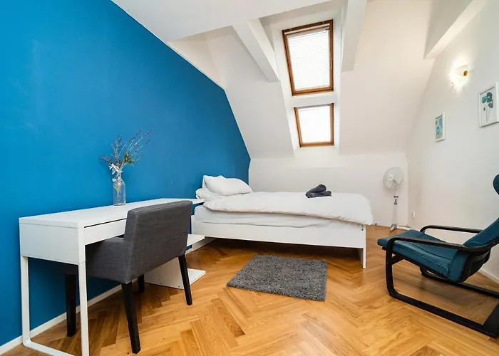 아파트 Central, Spacious, Modern 5 Bedrm Duplex W/balcony